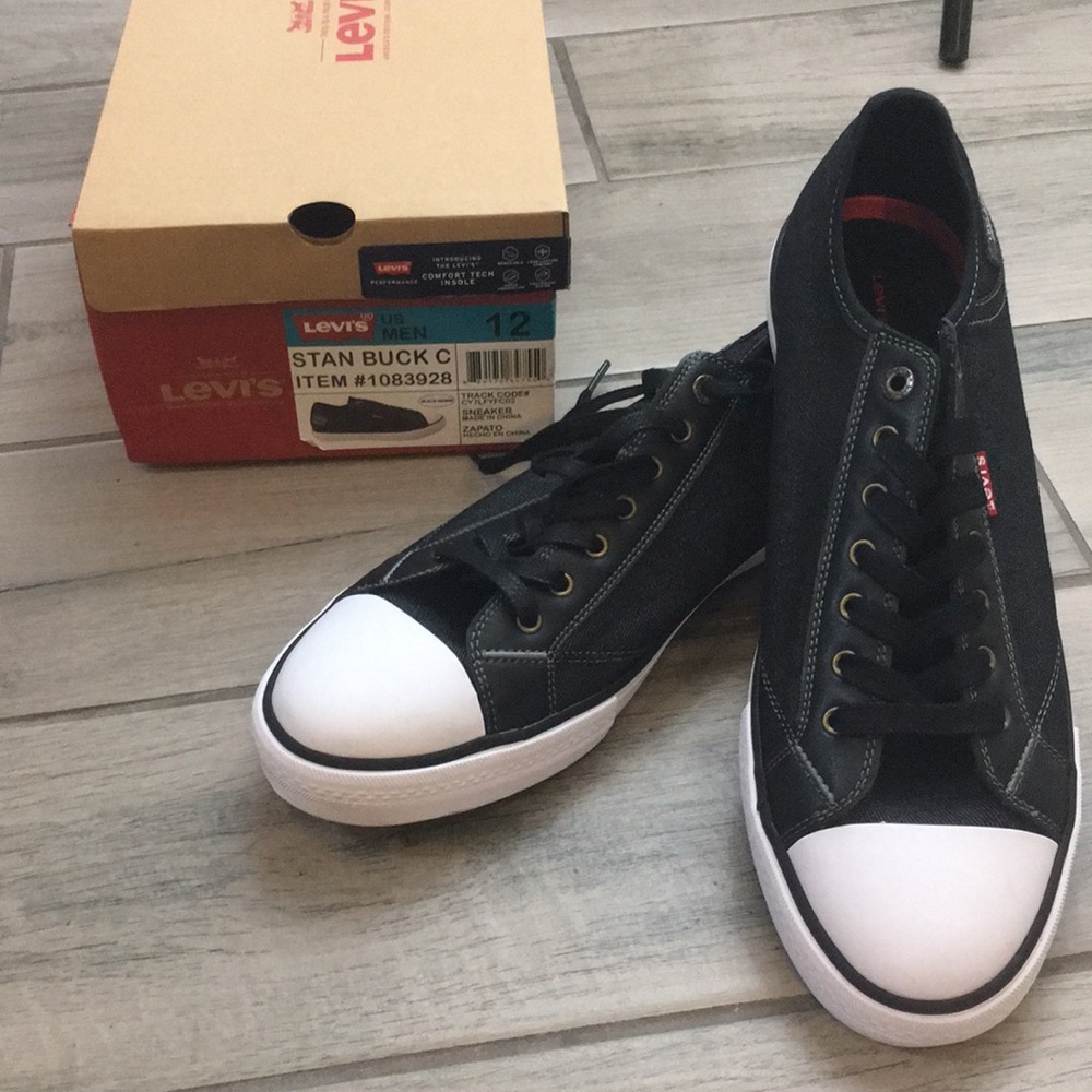 Men’s Levi’s black denim sneakers  12